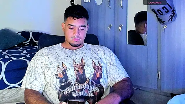 Snapshot of Big_furry_bear13 chatting on 11, 3, 2025 Big furry bear13 online show from 11, 3, 2025