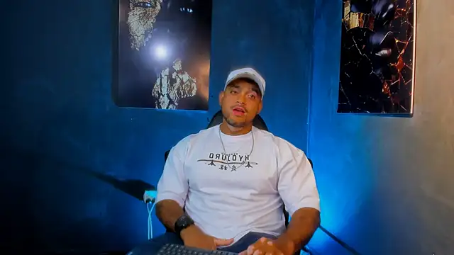 Snapshot of Big_furry_bear13 chatting on 17, 9, 2025 Big furry bear13 online show from 17, 9, 2025