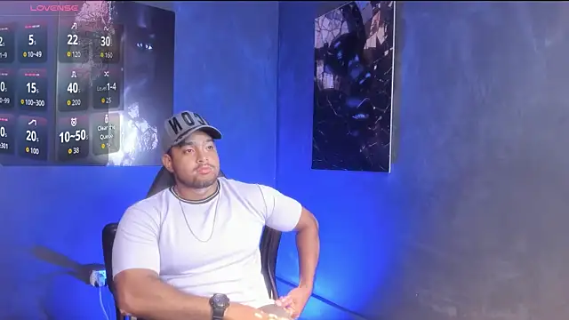 Snapshot of Big_furry_bear13 chatting on 25, 9, 2025 Big furry bear13 online show from 25, 9, 2025