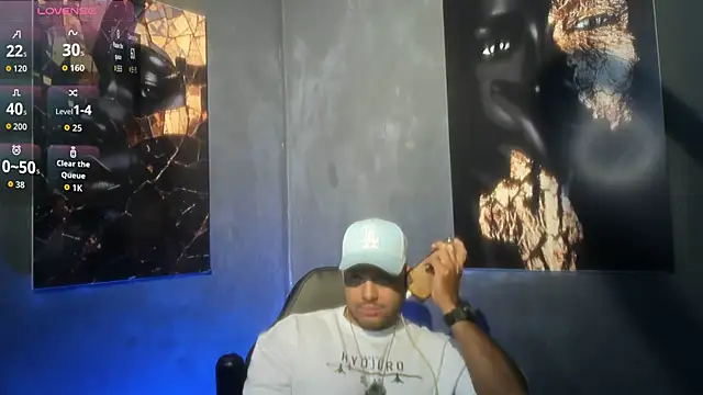 Snapshot of Big_furry_bear13 chatting on 4, 10, 2025 Big furry bear13 online show from 4, 10, 2025