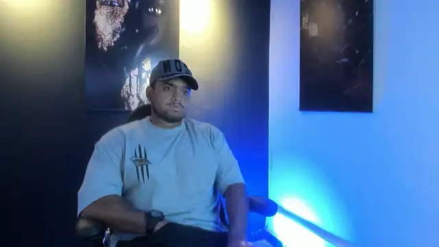 Snapshot of Big_furry_bear13 chatting on 15, 10, 2025 Big furry bear13 online show from 15, 10, 2025