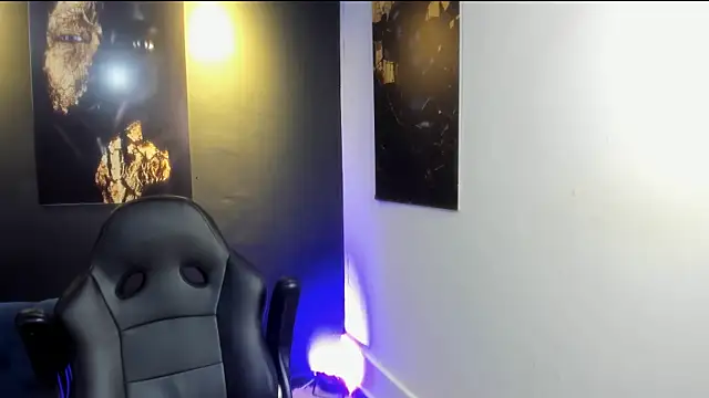 Snapshot of Big_furry_bear13 chatting on 2, 12, 2025 Big furry bear13 online show from 2, 12, 2025