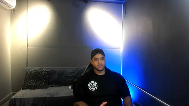 Snapshot of Big_furry_bear13 chatting on 15, 12, 2025 Big furry bear13 online show from 15, 12, 2025