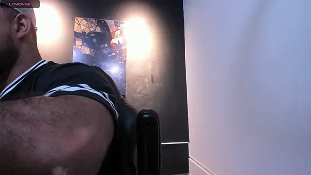 Big furry bear13 online show from 11, 2, 2026