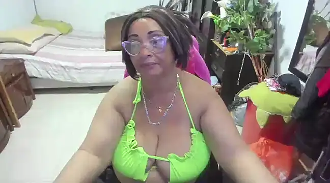 Snapshot of Mrs_mommy_ chatting on 21, 1, 2025 Mrs mommy online show from 21, 1, 2025