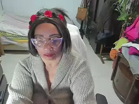 Snapshot of Mrs_mommy_ chatting on 9, 3, 2025 Mrs mommy online show from 9, 3, 2025