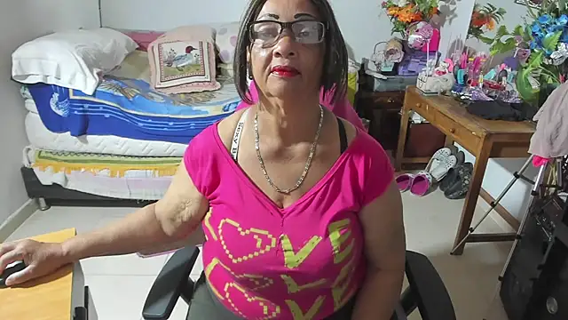 Snapshot of Mrs_mommy_ chatting on 11, 9, 2025 Mrs mommy online show from 11, 9, 2025