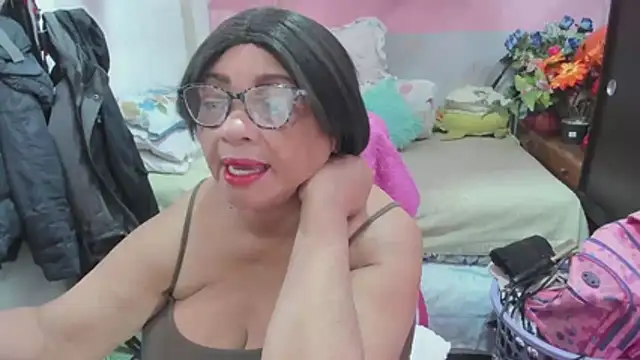 Snapshot of Mrs_mommy_ chatting on 13, 5, 2026 Mrs mommy online show from 13, 5, 2026