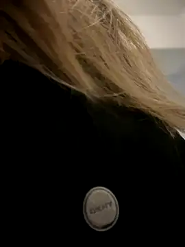 HotXMom online show from 7, 11, 2025