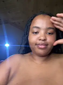 Linahlove online show from 10, 3, 2025