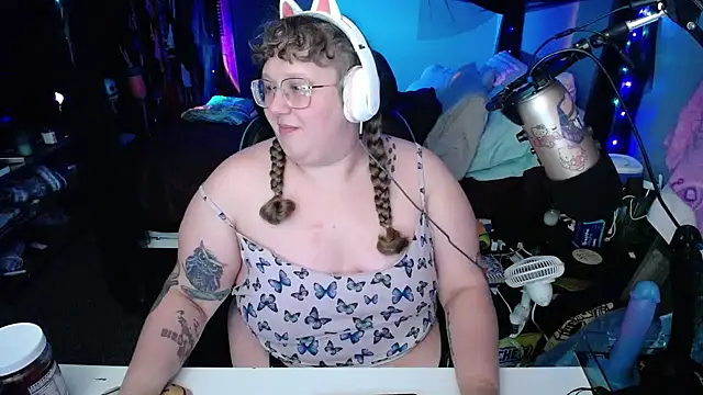 Snapshot of FatVeronica chatting on 6, 2, 2025 FatVeronica online show from 6, 2, 2025