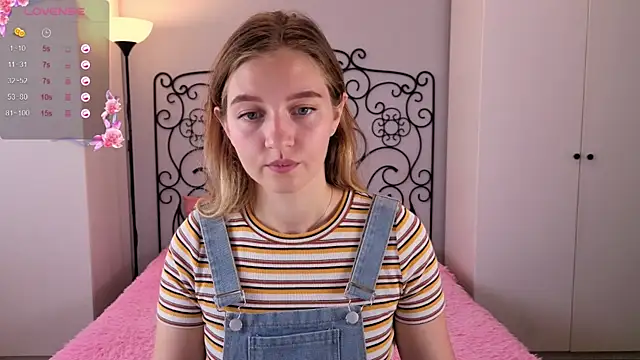 Ksuhesa online show from 27, 9, 2025