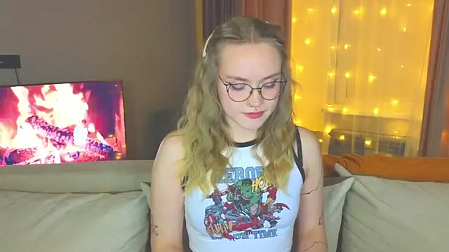 Aurora Golden1 online show from 16, 12, 2024