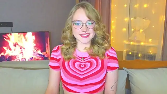 Aurora Golden1 online show from 19, 12, 2024