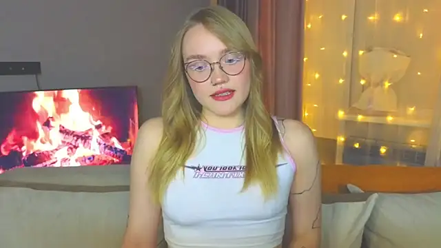 Aurora Golden1 online show from 21, 12, 2024