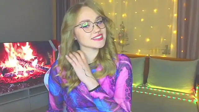 Aurora Golden1 online show from 25, 1, 2025