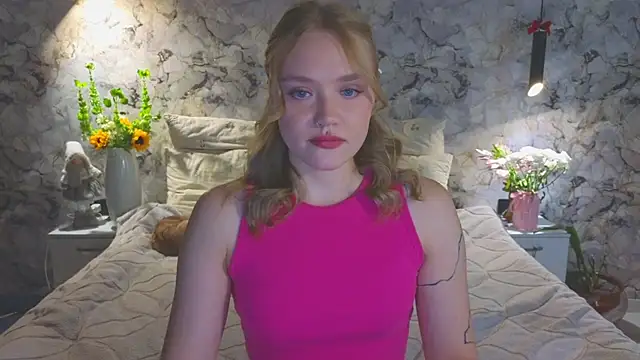 Snapshot of Aurora_Golden1 chatting on 13, 7, 2026 Aurora Golden1 online show from 13, 7, 2026