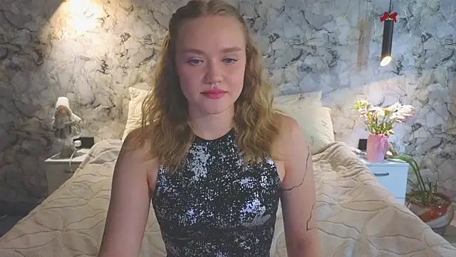 Snapshot of Aurora_Golden1 chatting on 19, 7, 2026 Aurora Golden1 online show from 19, 7, 2026