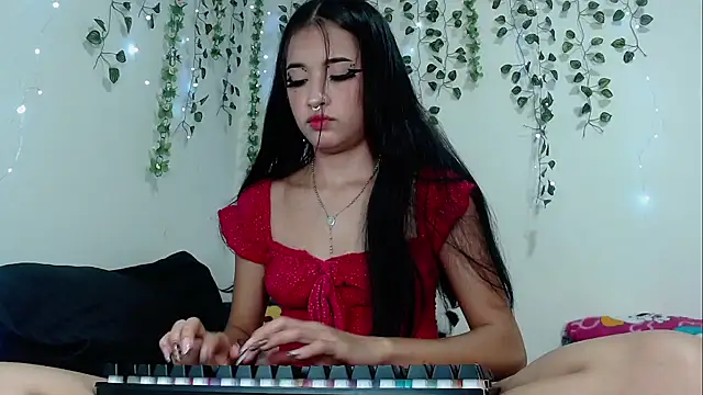 Snapshot of laurita_rico chatting on 25, 9, 2025 laurita rico online show from 25, 9, 2025