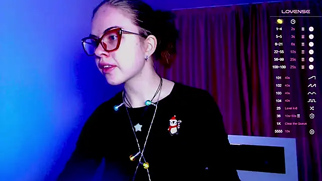 Snapshot of Sarah_HS chatting on 19, 12, 2024 Sarah HS online show from 19, 12, 2024