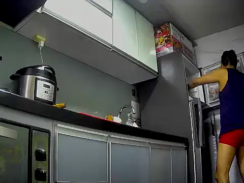 Snapshot of jhacks28 chatting on 17, 12, 2025 jhacks28 online show from 17, 12, 2025