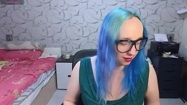 Snapshot of TheTrixy chatting on 14, 5, 2026 TheTrixy online show from 14, 5, 2026