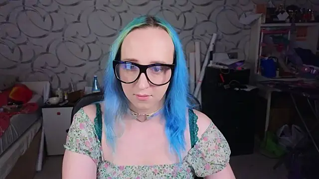Snapshot of TheTrixy chatting on 11, 6, 2026 TheTrixy online show from 11, 6, 2026