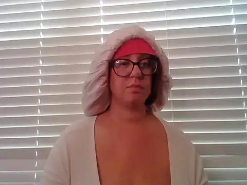 Paisleehaze online show from 5, 12, 2025