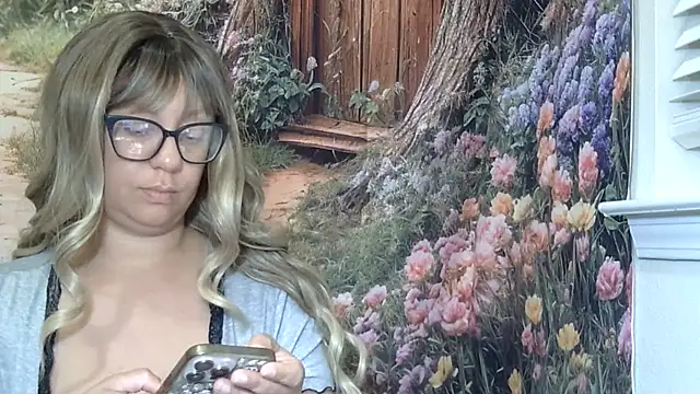 Paisleehaze online show from 17, 6, 2026