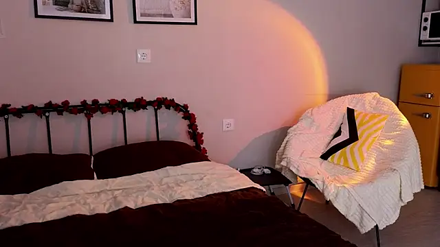 doll lol  online show from 9, 4, 2026