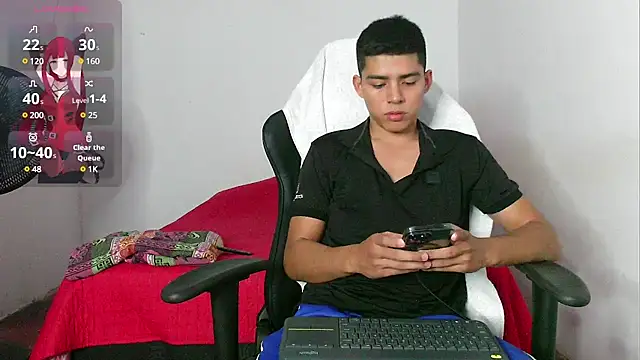 Snapshot of cutes_baby chatting on 5, 12, 2024 cutes baby online show from 5, 12, 2024