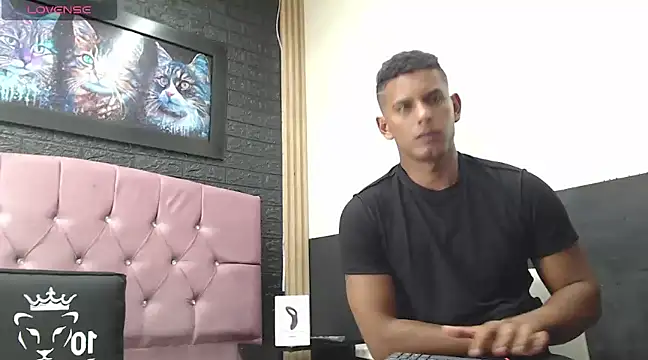 Chris Dick23 online show from 26, 2, 2025