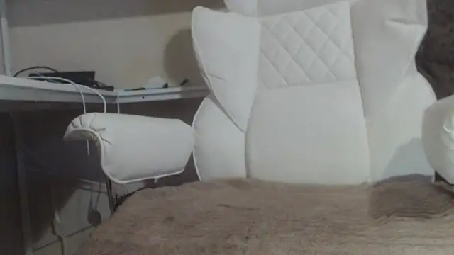 Snapshot of Tecsavy chatting on 7, 11, 2025 Tecsavy online show from 7, 11, 2025