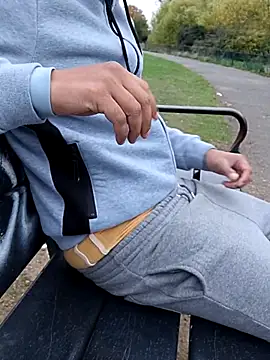 Snapshot of AlexDavid007 chatting on 14, 10, 2025 AlexDavid007 online show from 14, 10, 2025