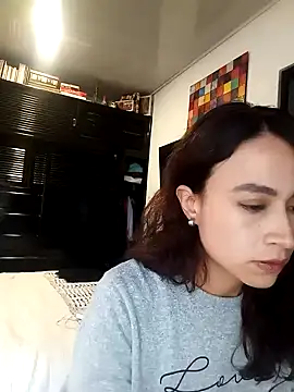 Snapshot of reme_ark23 chatting on 5, 2, 2025 reme ark23 online show from 5, 2, 2025