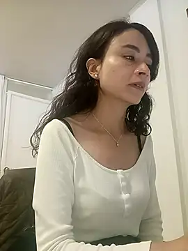 Snapshot of reme_ark23 chatting on 13, 11, 2025 reme ark23 online show from 13, 11, 2025