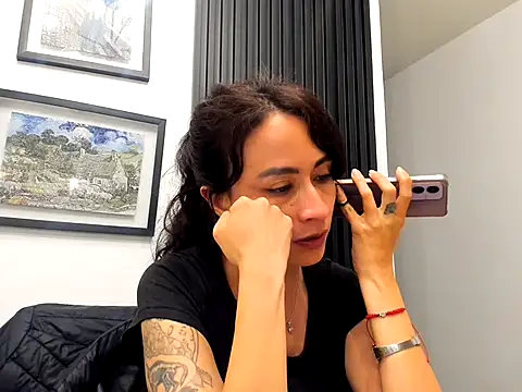 Snapshot of reme_ark23 chatting on 22, 11, 2025 reme ark23 online show from 22, 11, 2025