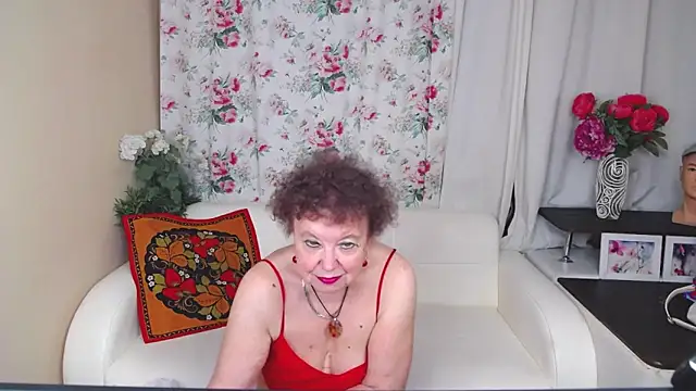 Snapshot of YourHotGranny chatting on 12, 6, 2026 YourHotGranny online show from 12, 6, 2026