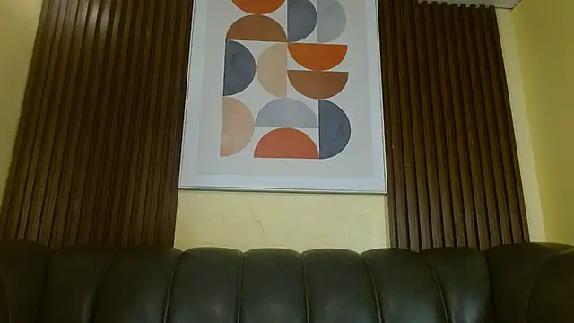 Nicole Ramires online show from 7, 11, 2025