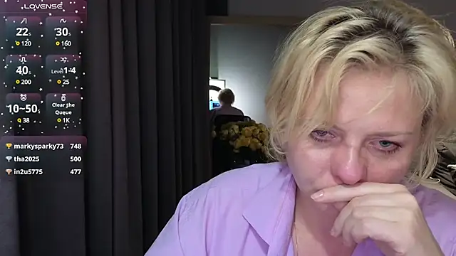 Snapshot of Gray_swann chatting on 24, 2, 2025 Gray swann online show from 24, 2, 2025