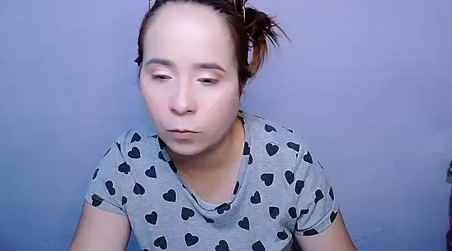 SubLayla01 online show from 8, 1, 2025