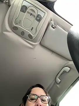 Snapshot of amooraaamoon chatting on 14, 11, 2025 amooraaamoon online show from 14, 11, 2025