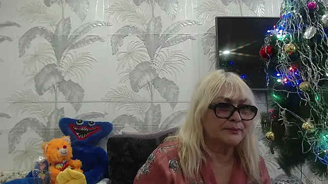 CamDiva113 online show from 22, 1, 2025