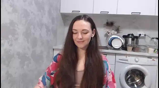 Snapshot of StacyMind chatting on 5, 1, 2025 StacyMind online show from 5, 1, 2025