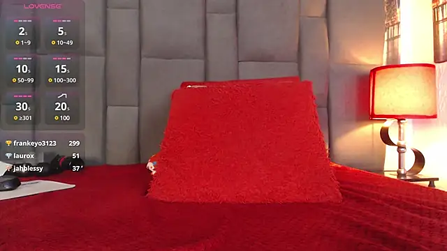 SELENA BIGBOOBS online show from 15, 3, 2025