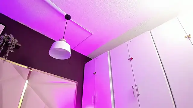 April bowie online show from 13, 11, 2025