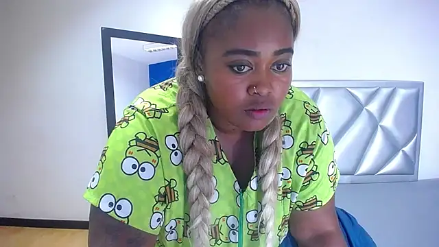 exotic karmella online show from 7, 11, 2025