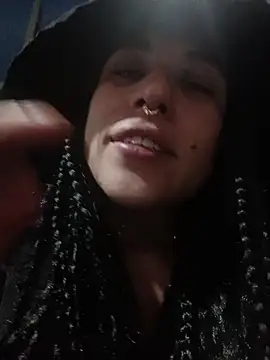 Snapshot of Hellen_dumont chatting on 23, 12, 2025 Hellen dumont online show from 23, 12, 2025