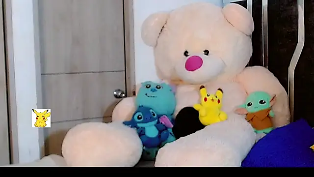 Snapshot of honey_skin chatting on 21, 12, 2024 honey skin online show from 21, 12, 2024