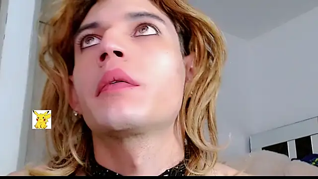 Snapshot of honey_skin chatting on 2, 3, 2025 honey skin online show from 2, 3, 2025